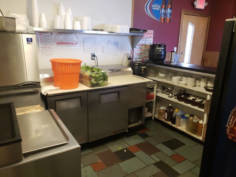 More Photos Of 10980 Dunnigan Rd, Emmett Restaurant For Sale