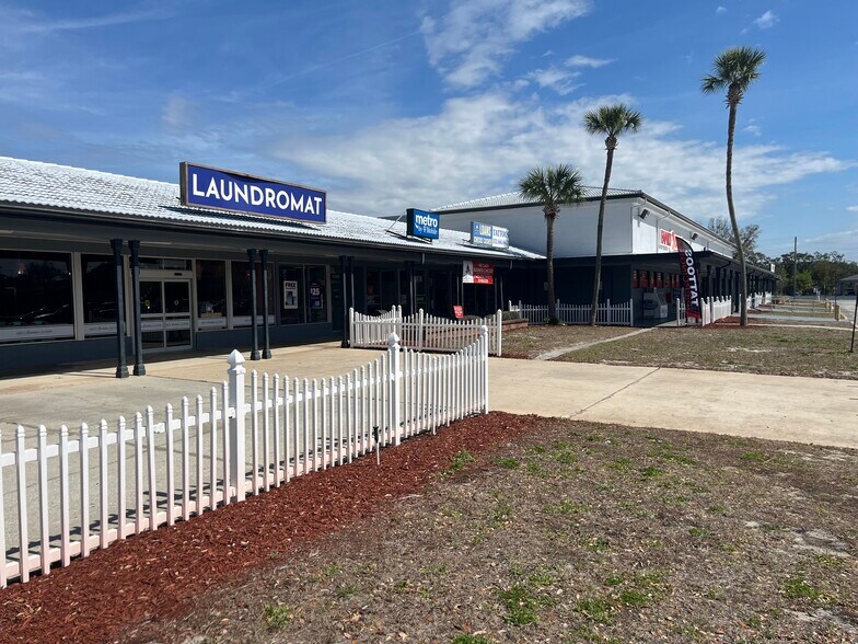 More Photos Of 7325-7429 Spring Hill Dr, Spring Hill Unknown For Lease