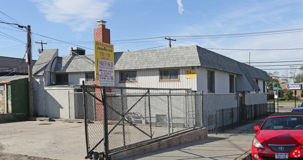 More Photos Of 1919 Deer Park Ave, Deer Park Office For Sale