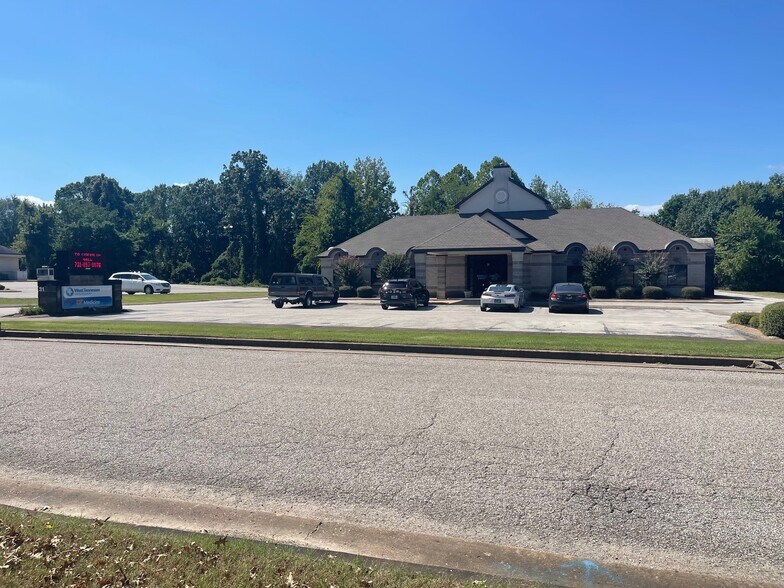 More Photos Of 31 Physicians Dr, Jackson Medical For Sale