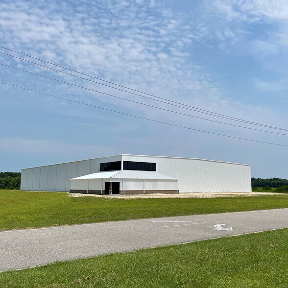 Primary Photo Of 1 Commerce Center Dr, Tarboro Industrial For Lease