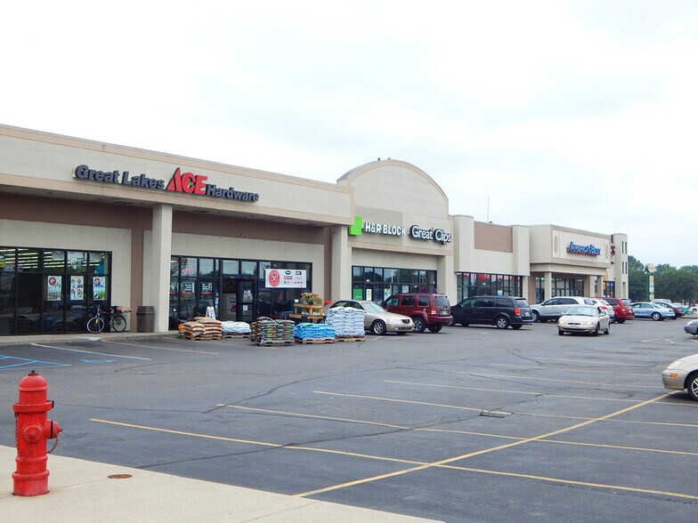 More Photos Of 25005-25029 Van Dyke Ave, Center Line Freestanding For Lease
