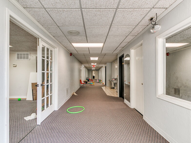 More Photos Of 809 SW 4th St, Moore Religious Facility For Sale