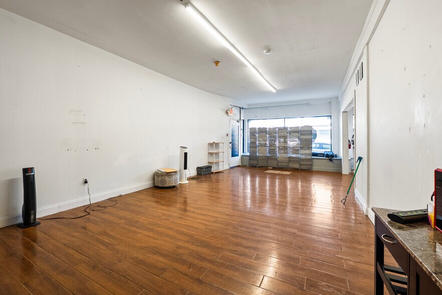 More Photos Of 215-223 N Black Horse Pike, Runnemede Apartments For Lease
