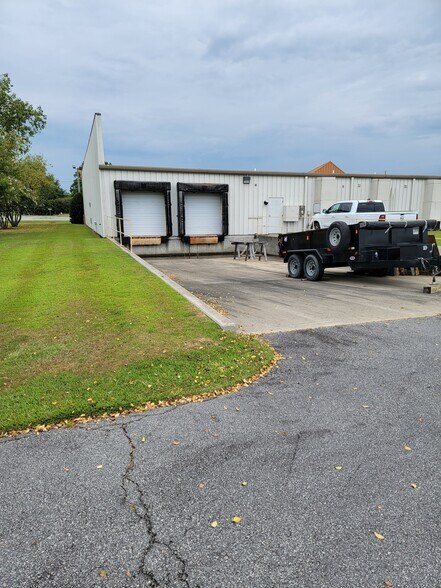 More Photos Of 4525 US 264 Hwy W, Washington Light Distribution For Sale