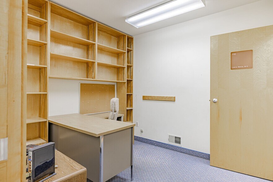 More Photos Of 2211 Lyell Ave, Rochester Medical For Lease