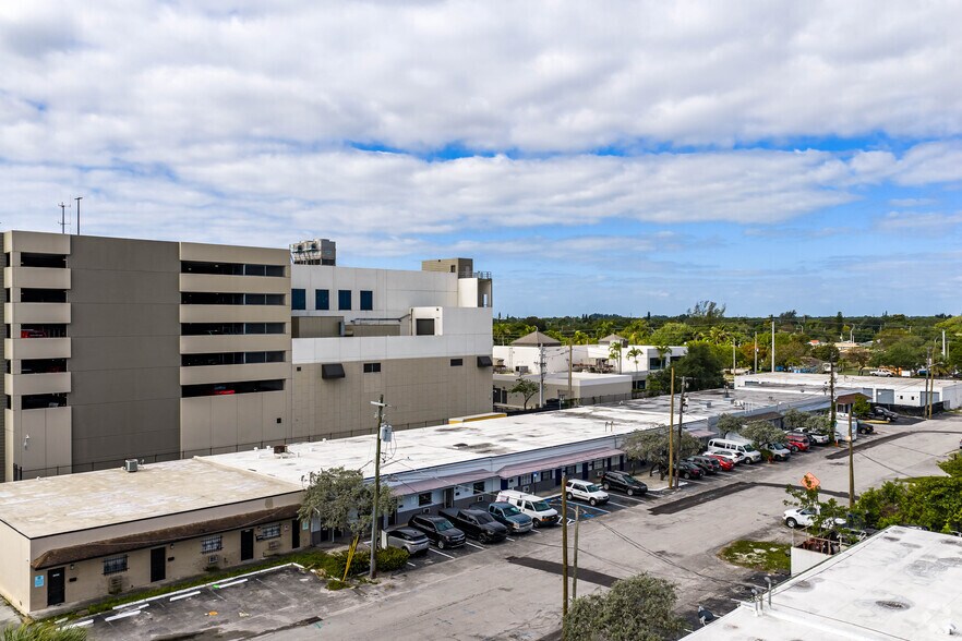 More Photos Of 2610-2619 NW 4th St, Fort Lauderdale Warehouse For Lease