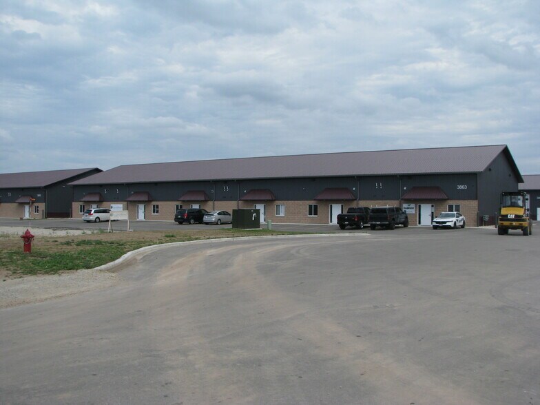 More Photos Of 3862 Norrie Dr, New Franken Showroom For Lease