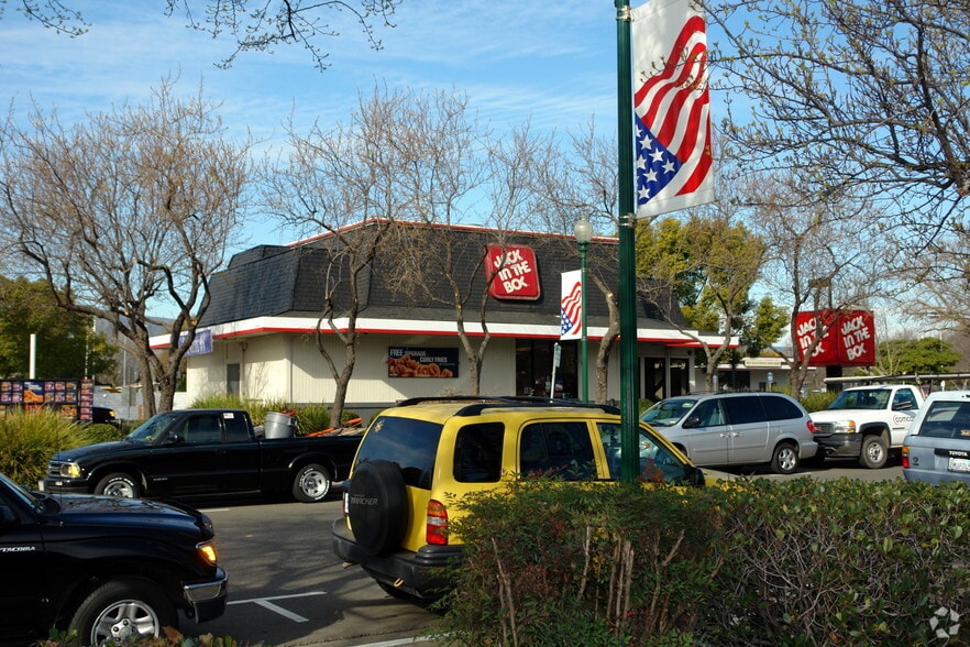 More Photos Of 290 E Monte Vista Ave, Vacaville Restaurant For Lease