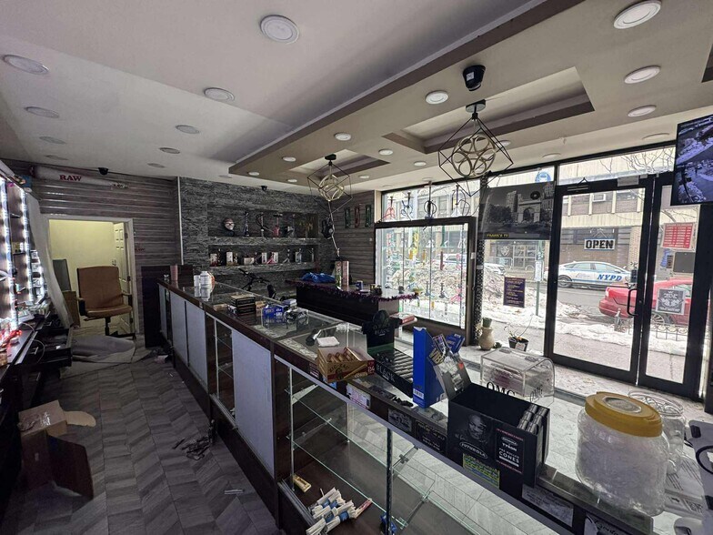 More Photos Of 597 Greene Ave, Brooklyn Storefront Retail Residential For Lease