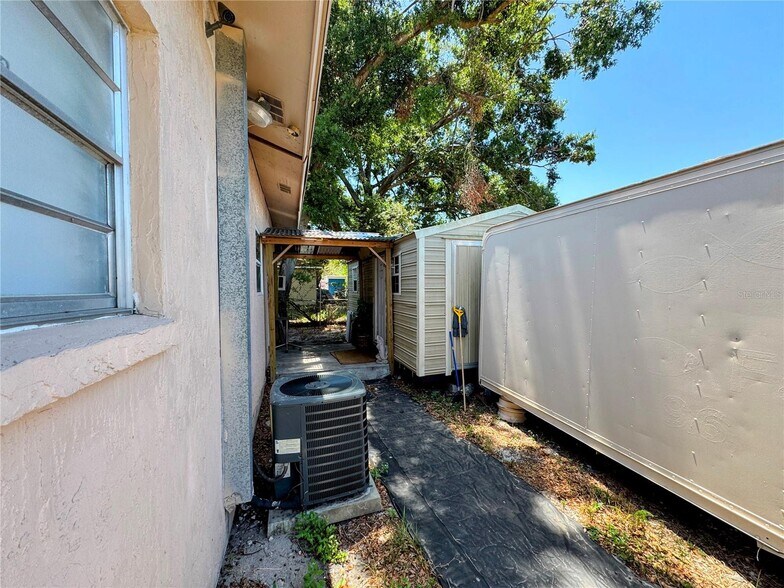 More Photos Of 3201 E Genessee St, Tampa Religious Facility For Sale