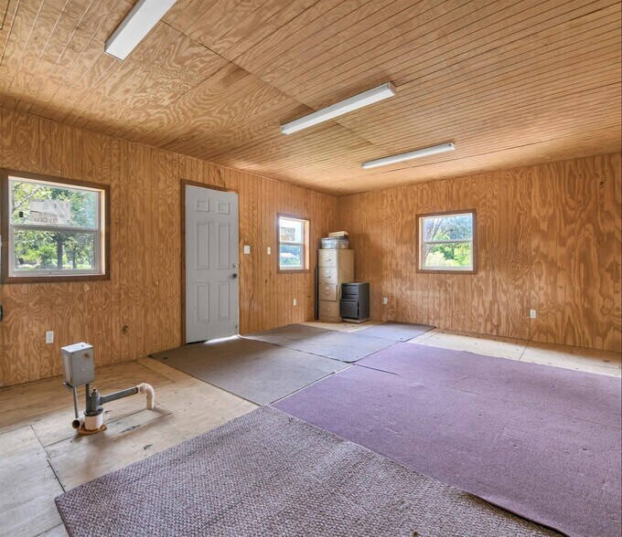 More Photos Of 11304 Fostoria Rd, Cleveland Land For Sale