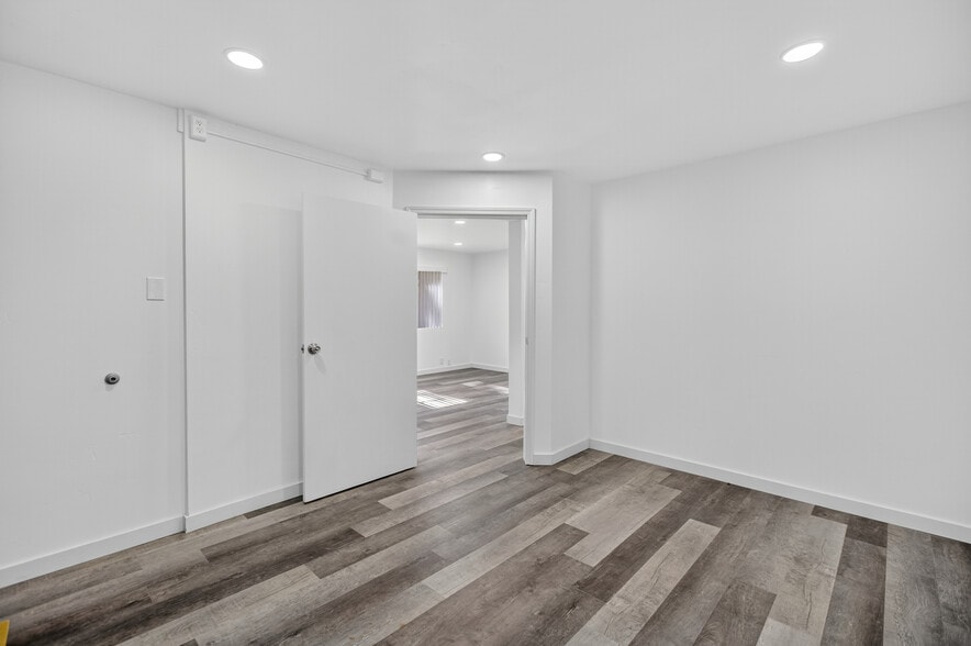 More Photos Of 5897 Pony Express Trl, Pollock Pines Office For Sale