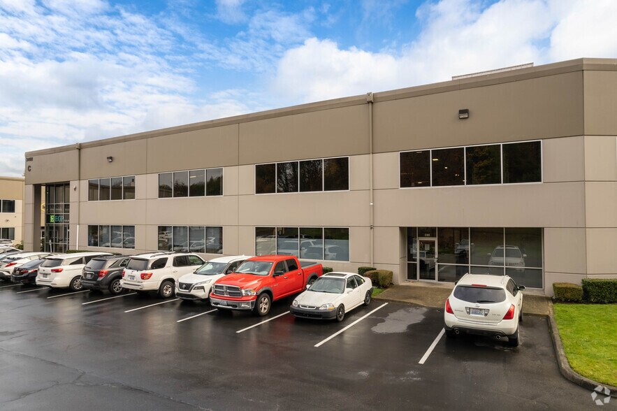 More Photos Of 3402 W Valley Hwy N, Auburn Warehouse For Lease