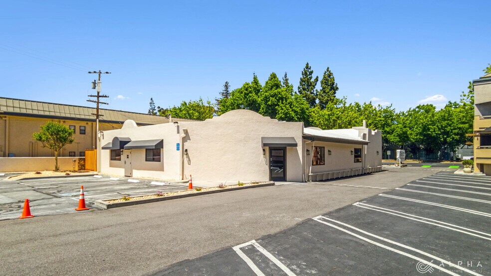 More Photos Of 89 W El Camino Real, Mountain View General Retail For Sale
