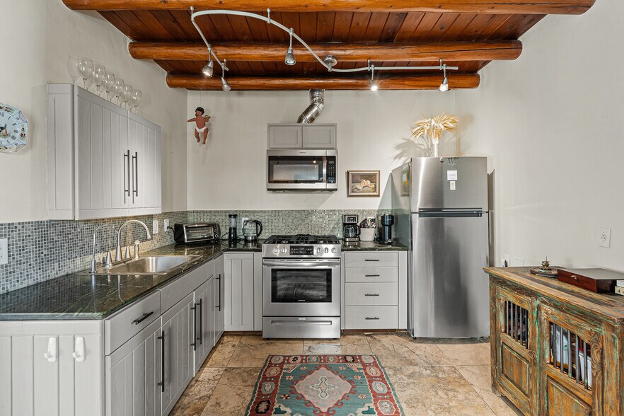 More Photos Of 1315 S St. Francis, Santa Fe Office For Sale