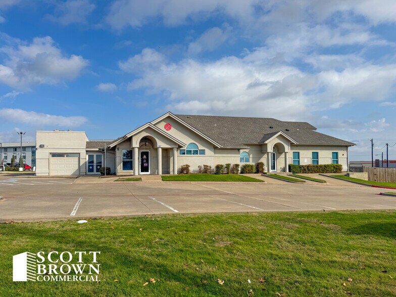 Primary Photo Of 3118 Los Colinas, Denton Office For Lease