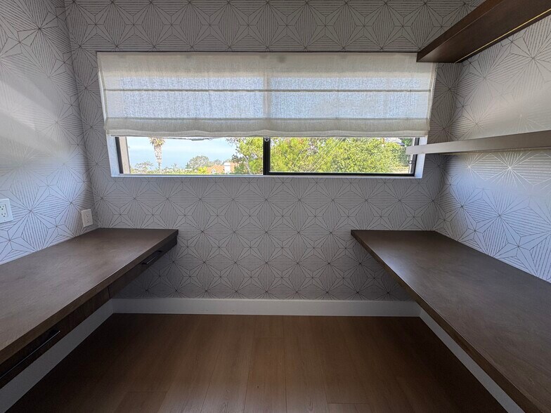 More Photos Of 318 9th St, Del Mar Medical For Lease