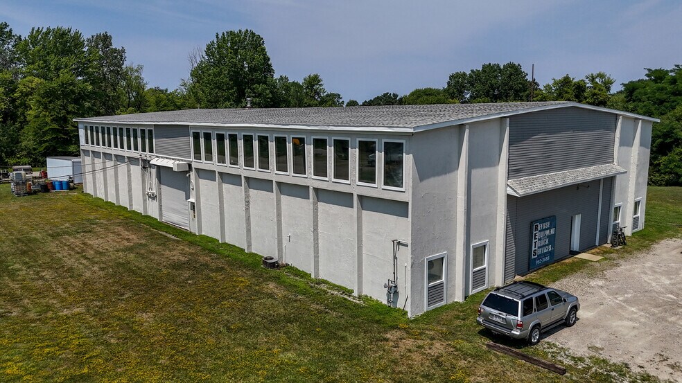 More Photos Of 237 State Rd, Ashtabula Manufacturing For Sale