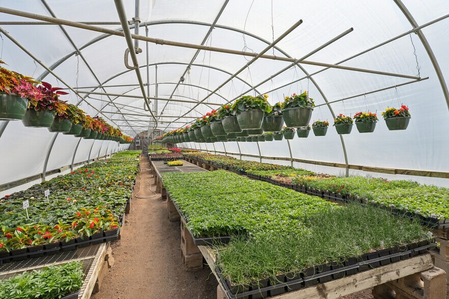 More Photos Of 2900 E 65th St, Inver Grove Heights General Retail For Sale