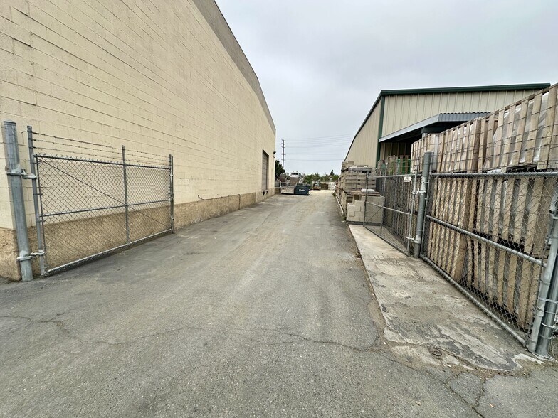 More Photos Of 2875 Orange Olive Rd, Orange Manufacturing For Lease