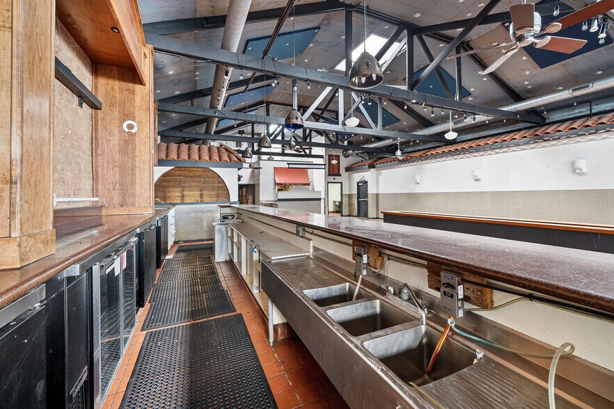 More Photos Of 1121 Broad St, San Luis Obispo Restaurant For Sale