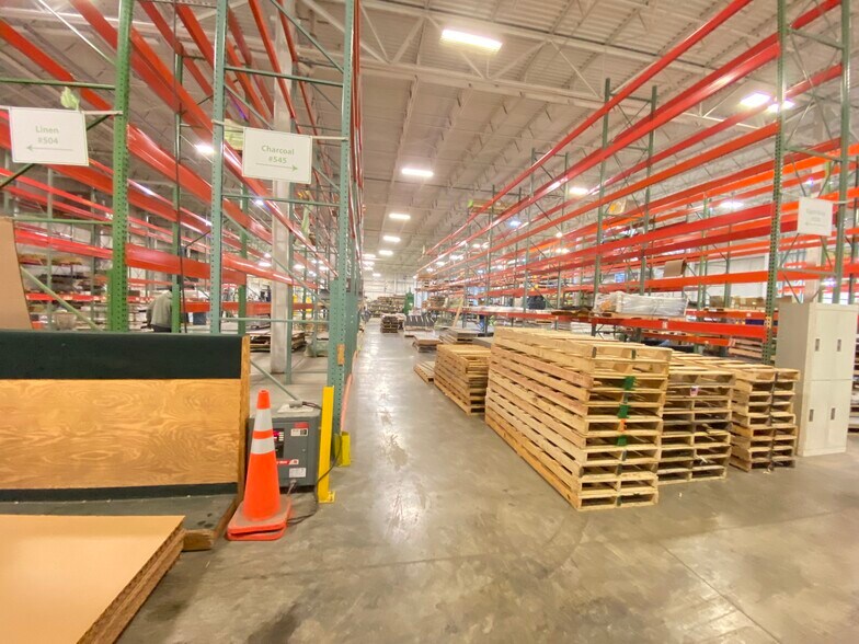 More Photos Of 7420 Clover Ave, Mentor Warehouse For Lease