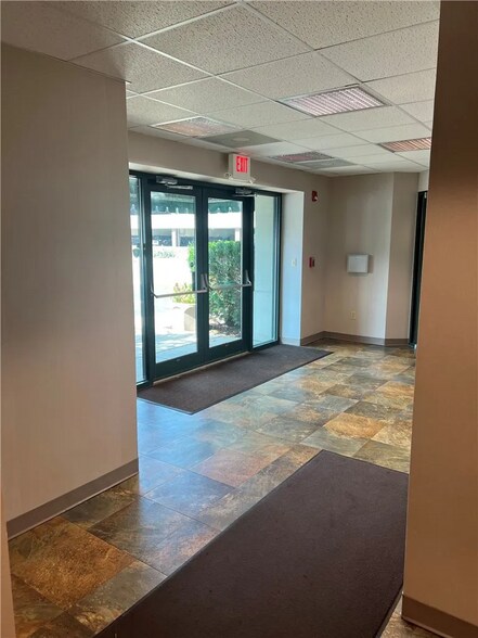 More Photos Of 28 W North St, Danville Office For Sale