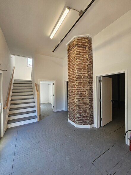 More Photos Of 1017 King Georges Post Rd, Edison Medical For Sale