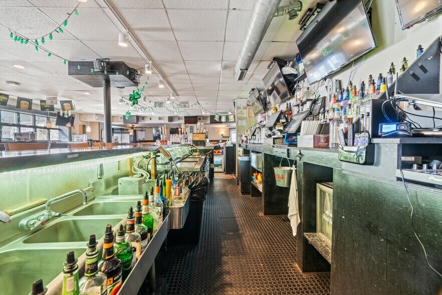 More Photos Of 814 S White Horse Pike, Somerdale Restaurant For Sale