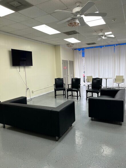 More Photos Of 6978 Main St, Lithonia Storefront Retail Office For Lease