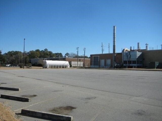 More Photos Of 210 Southwell Blvd, Tifton Warehouse For Lease