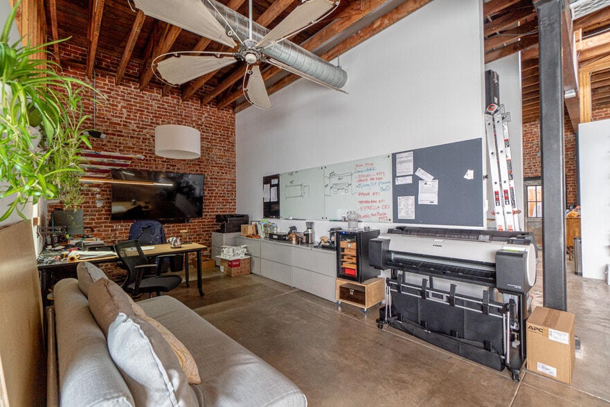 More Photos Of 821 Lime Ave, Long Beach Loft Creative Space For Sale