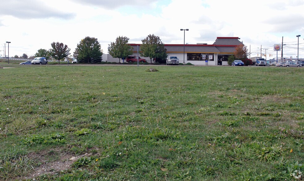 More Photos Of 2016 Cleveland Rd W, Huron Land For Lease