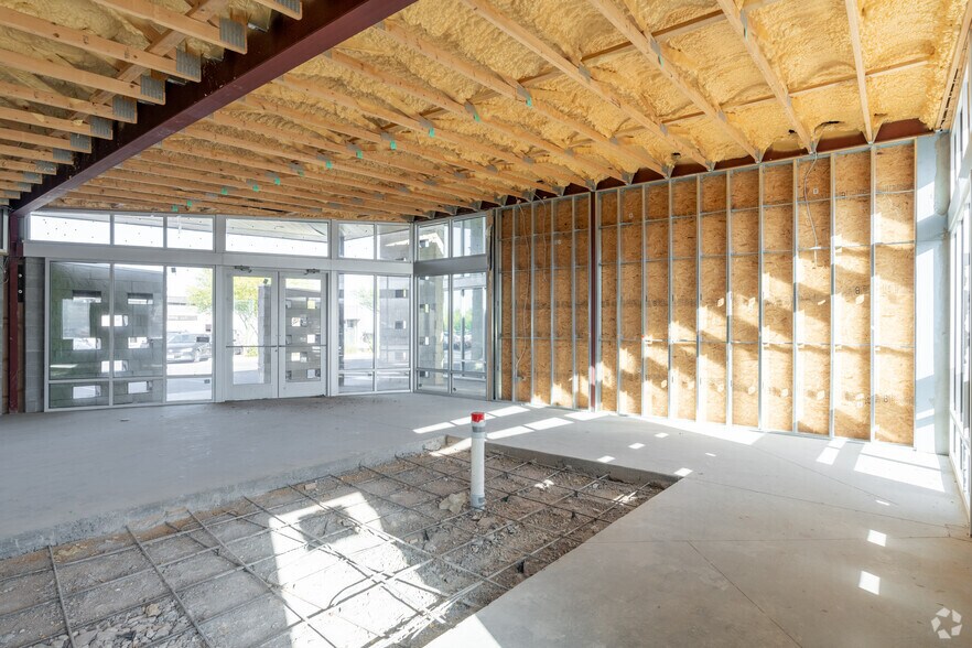 More Photos Of 6301 Northern Pass Dr, El Paso Medical For Lease