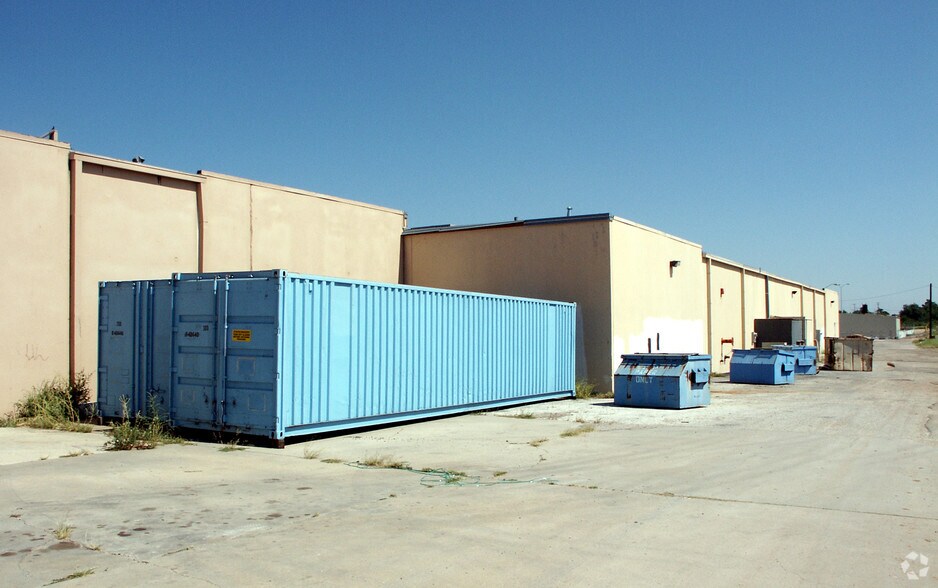 More Photos Of Broadway at Hailey St @ Broadway at Hailey St, Sweetwater Unknown For Lease