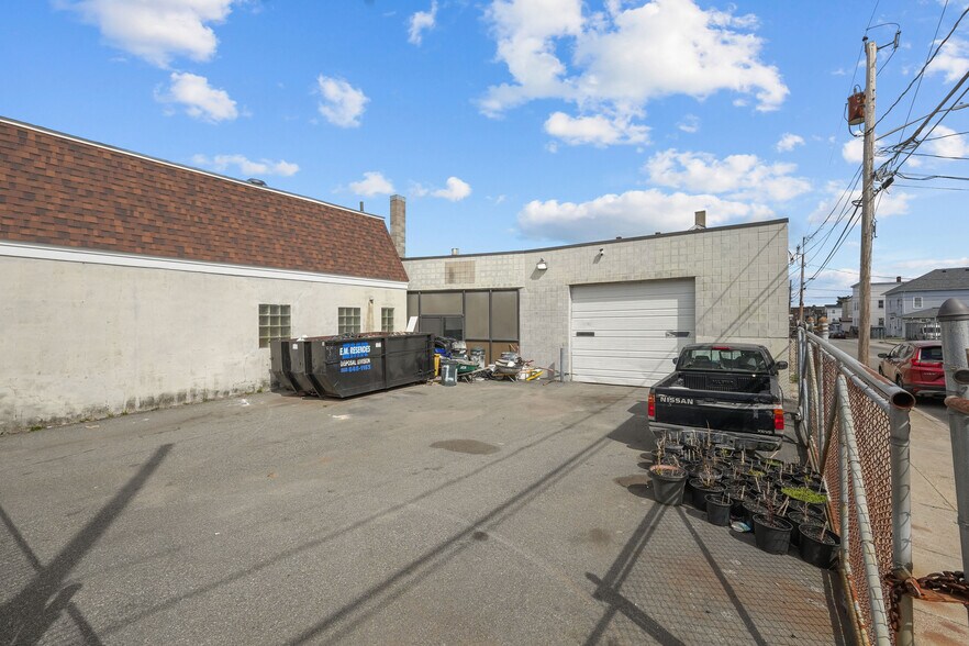 More Photos Of 138 Morgan St, Fall River Warehouse For Sale