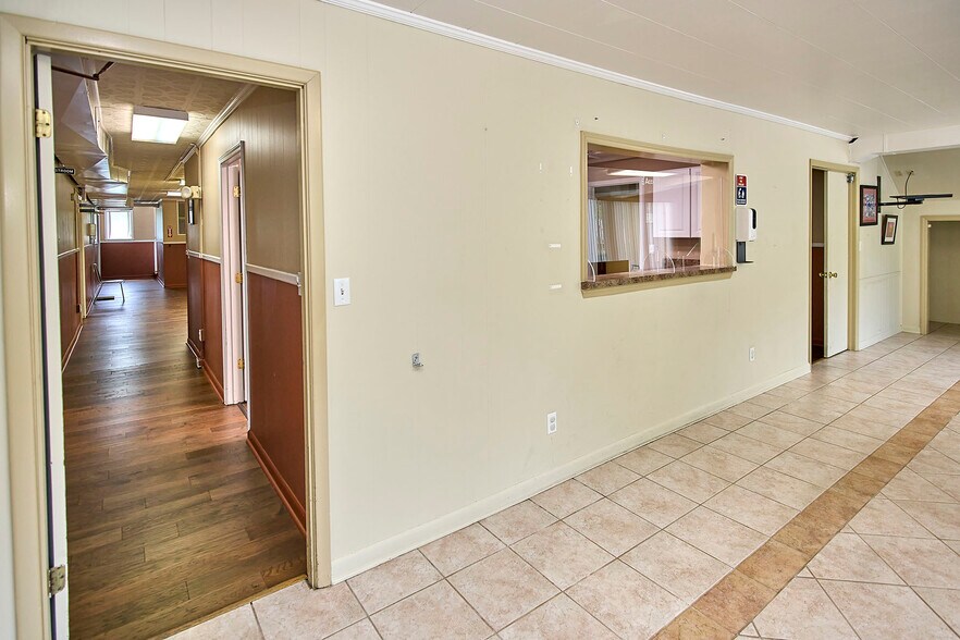 More Photos Of 3779 Lochgelly Rd, Lochgelly Medical For Sale