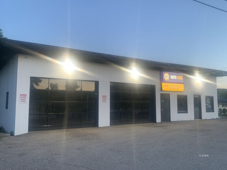 More Photos Of 751 Jackson Pike, Gallipolis Auto Repair For Sale