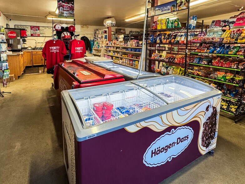 More Photos Of 70 Steiner Flat Rd, Douglas City Convenience Store For Sale