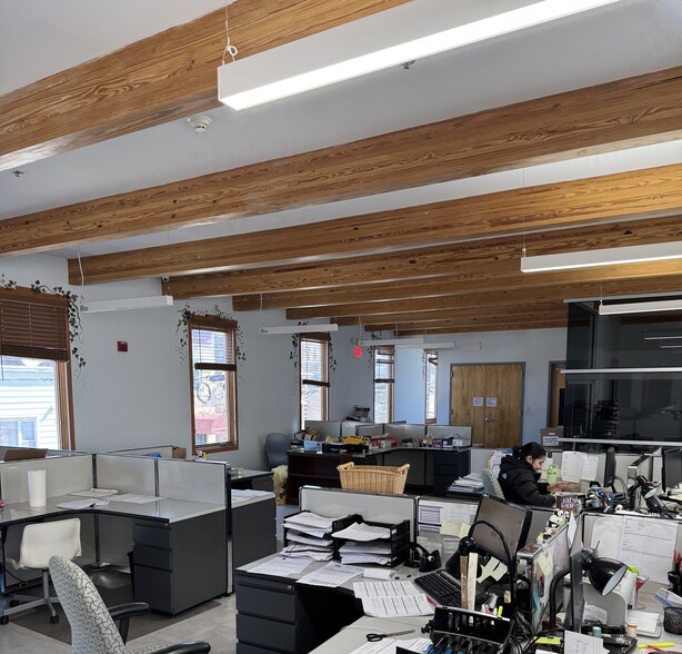 More Photos Of 5821 Adams St, West New York Manufacturing For Lease