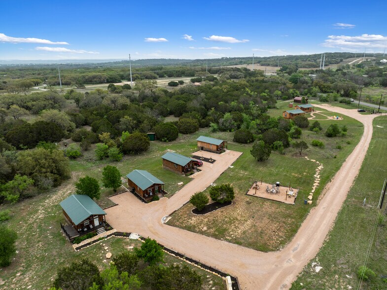 More Photos Of 212 Co 413 rd, Spicewood Hotel For Sale