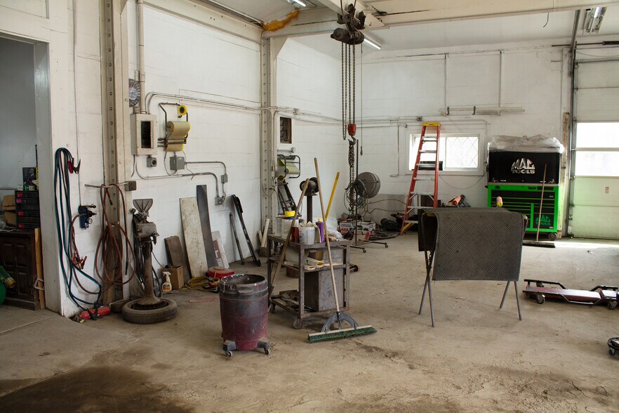 More Photos Of 5362 NY-41, Smithville Flats Industrial For Lease