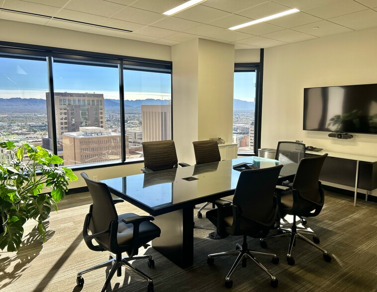 More Photos Of 40 N Central Ave, Phoenix Office For Lease