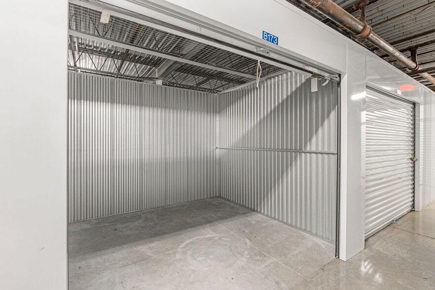 More Photos Of 7500 NW 25th St, Miami Warehouse For Sale