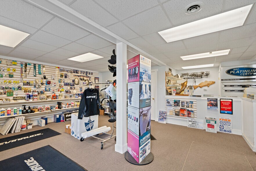 More Photos Of 300 Pine Neck Ave, East Patchogue Marina For Sale