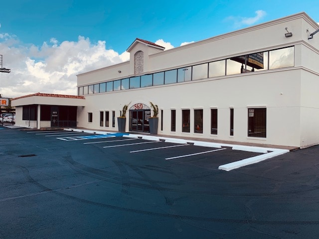 More Photos Of 5610-5613 Southwest Fwy, Houston Mixed Retail For Lease