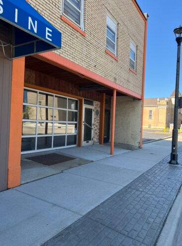 More Photos Of 211 N Appleton St, Appleton Storefront Retail Residential For Lease