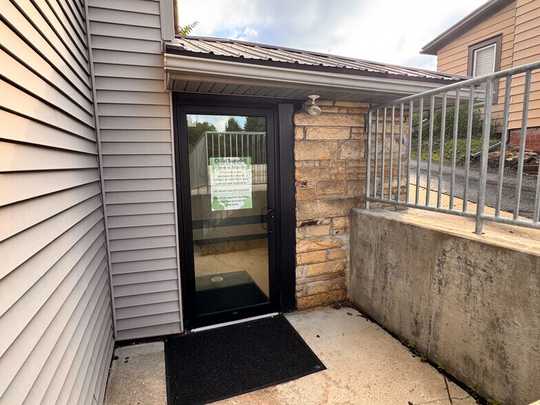 More Photos Of 55 E Main St, Carrollton Office For Sale
