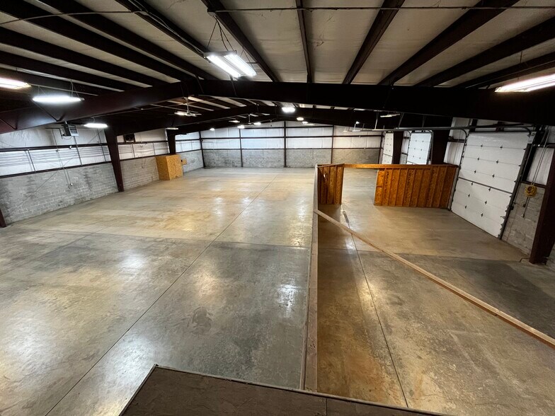 More Photos Of 2488 Williams Hwy, Williamstown Distribution For Lease